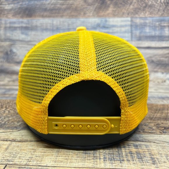 Retro Buffalo Sabres Mens Trucker Hat Gold Snapback 1970 Logo NHL Hockey Cap - Picture 5 of 7